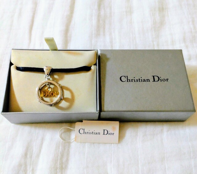 ŏI啝l@@A@izChristian Dior@`[J[@lbNX 