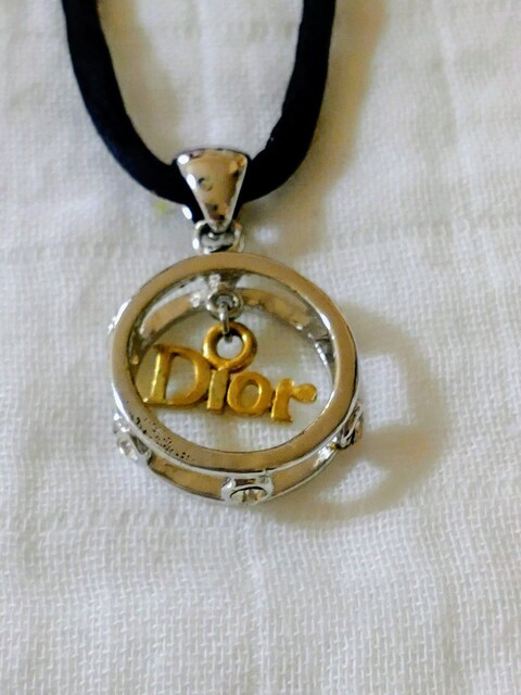 ŏI啝l@@A@izChristian Dior@`[J[@lbNX