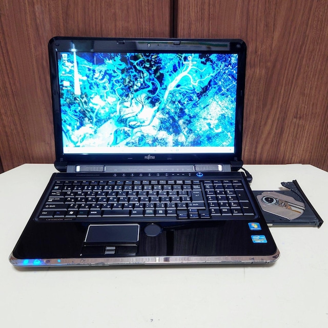 FUJITSU LIFEBOOK Corei7 8GB SSD256GB u[C Windows11 WebJ  PC{/Ӌ@ 