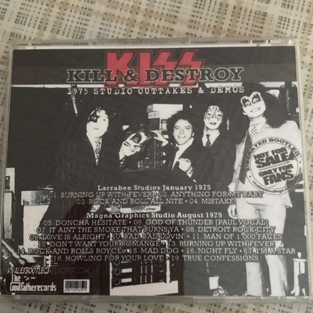 AՁ@Kiss ? Kill & Destroy  ^gObY 