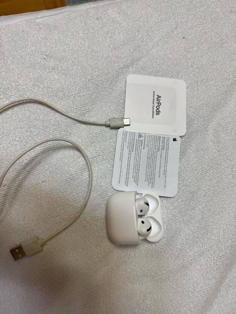 Apple Abv GA|bY 4 AirPods 4 MXP93J/A ANeBumCYLZOڃf  Ɠd/AV 