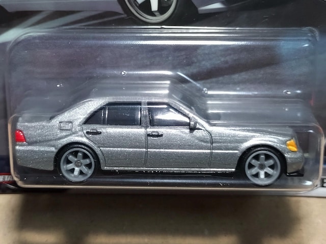 yHW v~AzZfX?xc 560 SEL