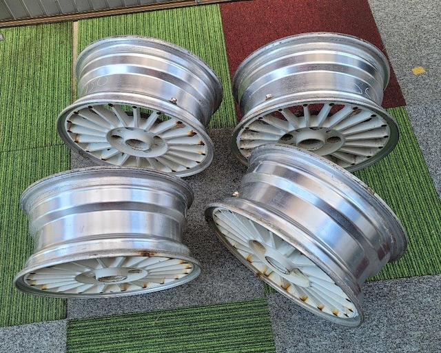 Das Auto ZaZaA~14C`y14~6J 4x100 ET+35 nu70zC[̂4{Zbgy RpNg  /oCN