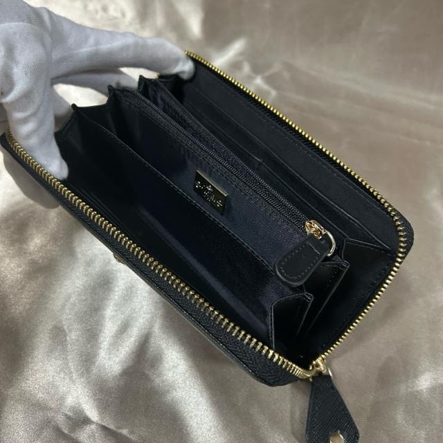 Vigp/Vivienne Westwoodz  uh 