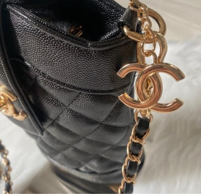 CHANEL BEAUTY `F[V_[obO@mxeB  t@bV 