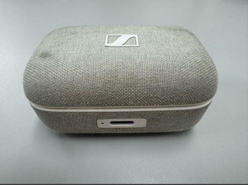[nCU[ MOMENTUM True Wireless 4 t i