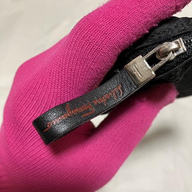 ySalvatore FerragamozytFKz |[` /   uh 