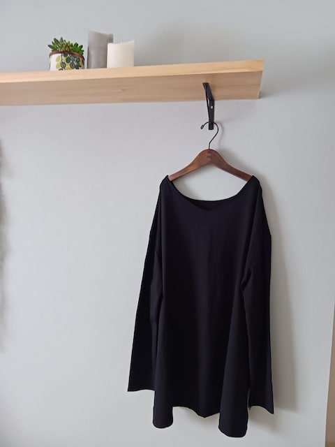 Cincuenta closet/Jbg\[I[o[TCỸubNJbg\[  t@bV 
