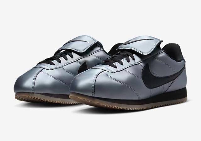 NIKE Rebc SE   uh 