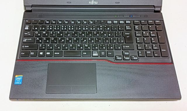 m[gp\R Windows11 Office FUJITSU LIFEBOOK Corei5 8GB SSD256GB  PC{/Ӌ@ 