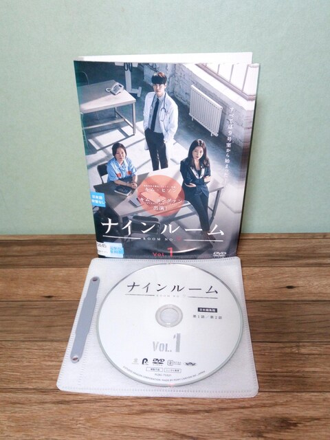 iC[ DVDS11   CD/DVD/rfI 