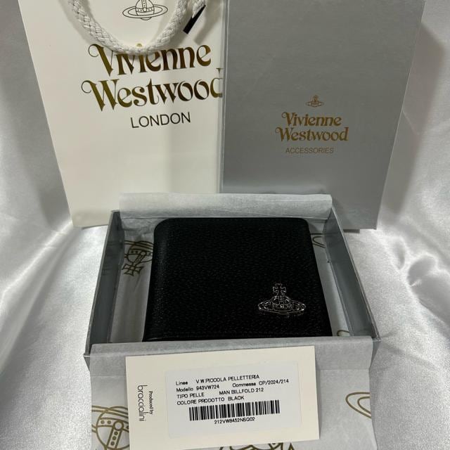 Vivienne Westwood ܂zubN  uh 