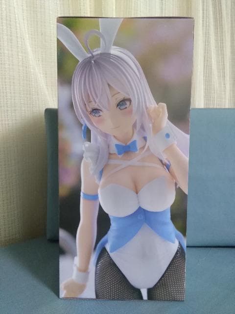 X{\bƃVAŃfׂ̃A[@Bicute@Bunnies@Figure@A[  zr[ 