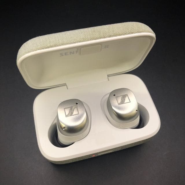  SENNHEISER MOMENTUM True Wireless 4   Ɠd/AV 