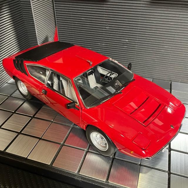Wi  1/18 {M[j EbR bh   zr[ 