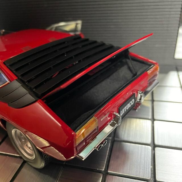 Wi  1/18 {M[j EbR bh  zr[ 