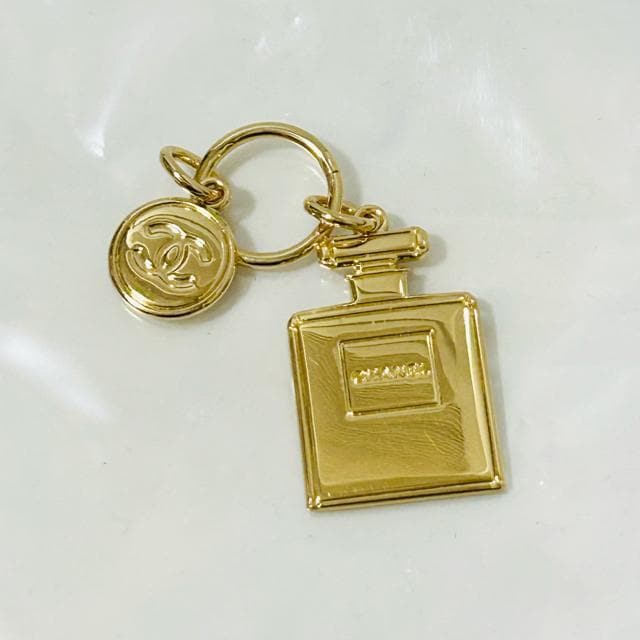 Vi CHANEL Vl zf[  `[ 2_Zbg ۑܕt  uh 