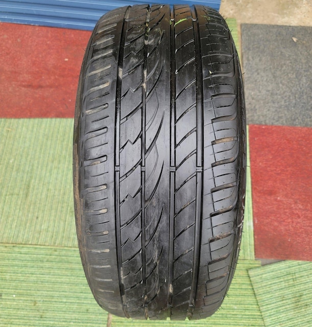 CARLSSON  J[\ CR1/11RS 20C` 9.5J+40 PCD114.3 5^Ct1{̂225/35  /oCN