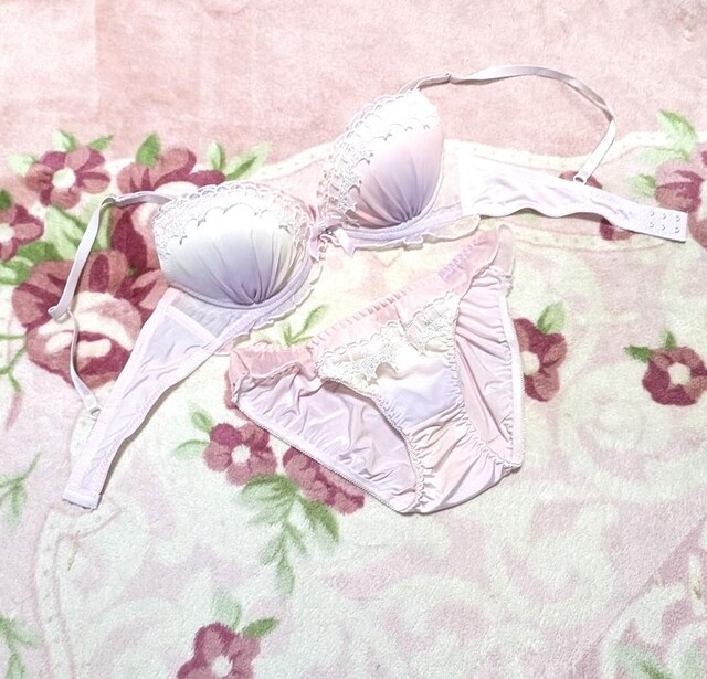pink002 