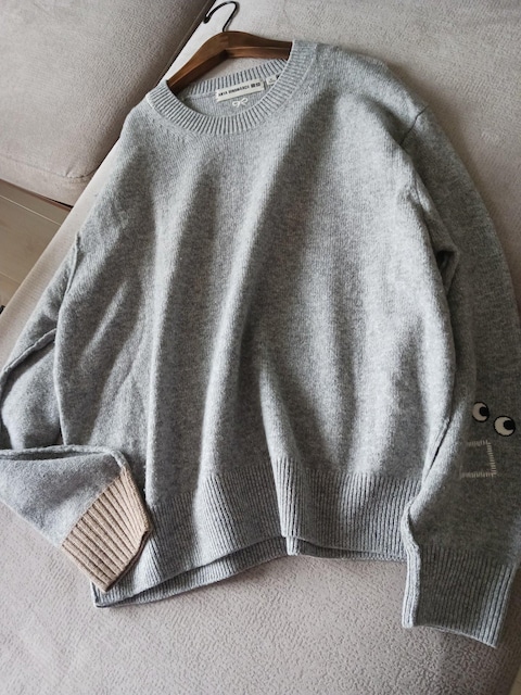 UNIQLO~ANYA/jbgCgO[̐Vijbg