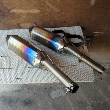 CBR1100xxX[p[ubNo[hEЊO}t[`^H