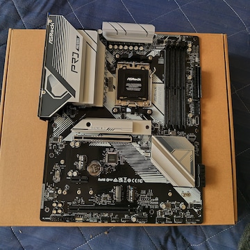 ASRock B650 Pro RS