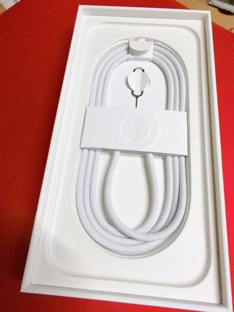 Apple iPhone 16 { sN 128GB SIMt[  Ɠd/AV 