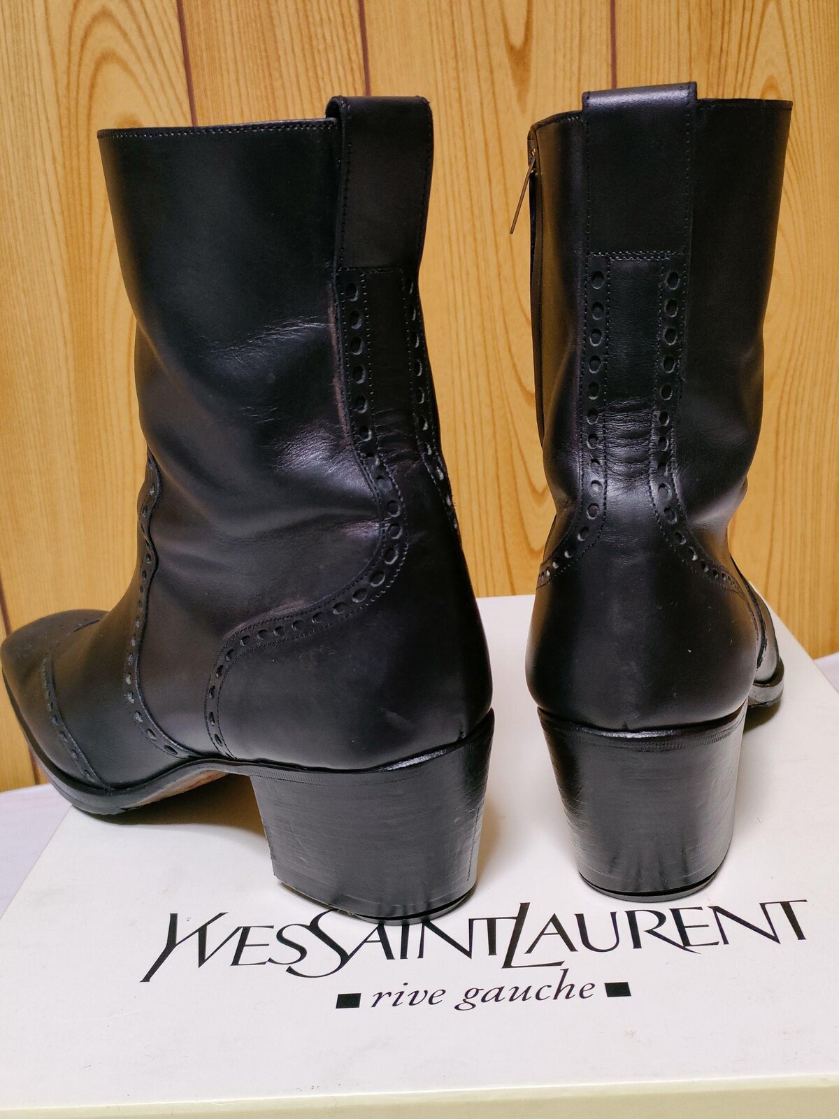 正規レア イヴサンローラン YSL メダリオン ジョニー ヒールブーツ黒 39/ 正規レア イヴサンローラン YSL メダリオン ジョニー ブーツ 黒