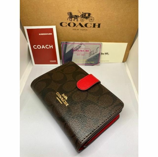 COACH  R[`@F23553  ܂z@VOl`[@PVC  U[@~fBA@R[i[@uE~1941bh  uh 