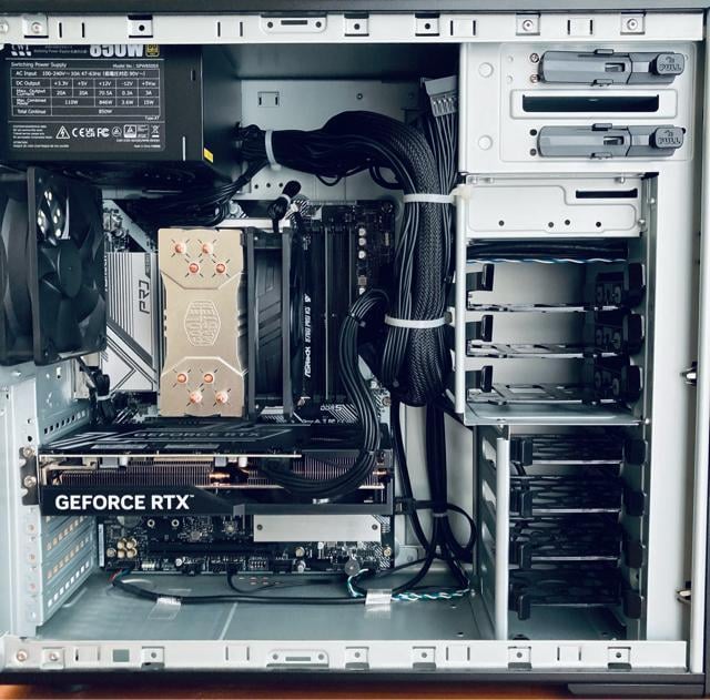yQ[~OPCzi7-14700F RTX4070 SUPER   PC{/Ӌ@ 