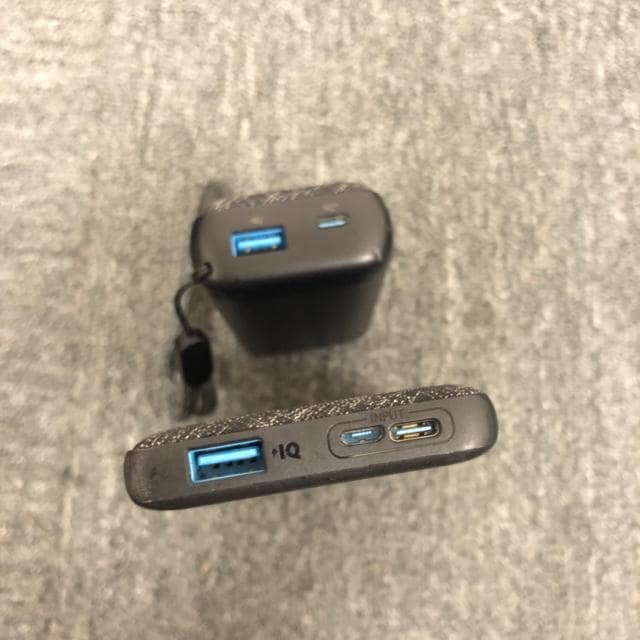  ANKER AJ[ oCobe[ 2Zbg  Ɠd/AV 