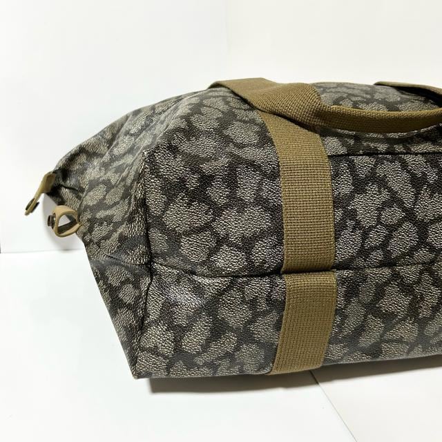 Yves Saint Laurent CT[ Wt {XgobO PVC U[  uh 