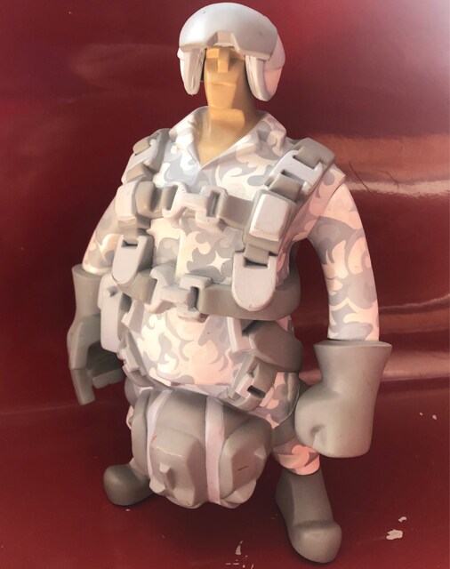 希少★Threezero ガスマスク Camoパーカーフィギュア マイケルラウ Amazon.co.jp: threezero/Three Zero Gas Mask Figure, Black
