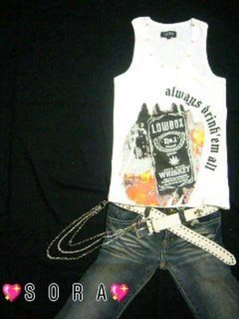yLOWBOX/[{bNXzaJnuh􃁃YibNfځECXL[S^Ngbv   jt@bV 