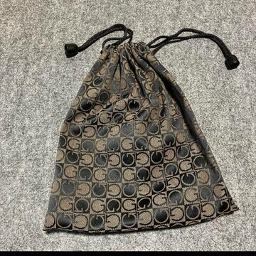 ym[uhz В|[` /  / 223