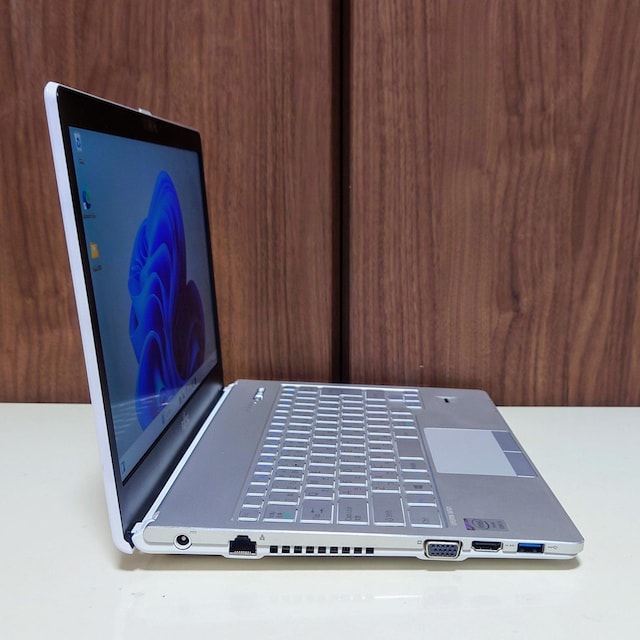 FUJITSU LIFEBOOK Corei5 12GB SSD512GB Windows11 WebJ Office  PC{/Ӌ@ 