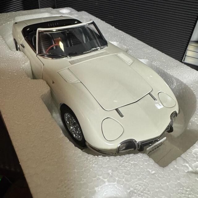 ŖWi I[gA[g 1/18 g^ 2000GT JuI   zr[ 