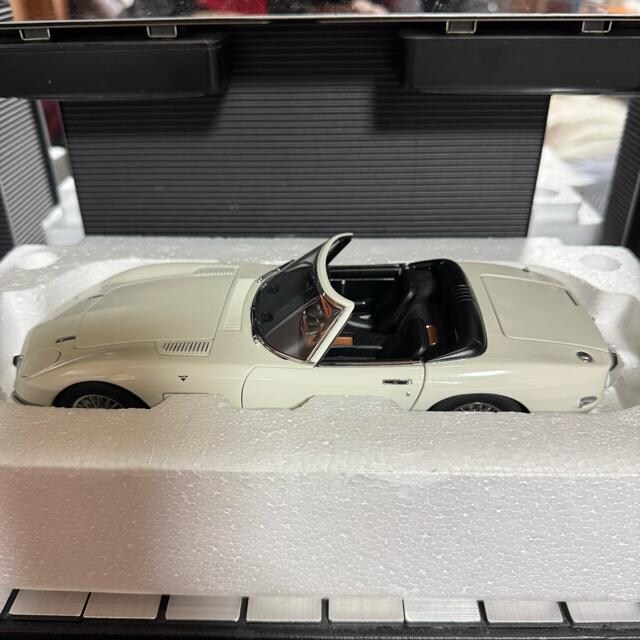 ŖWi I[gA[g 1/18 g^ 2000GT JuI  zr[ 