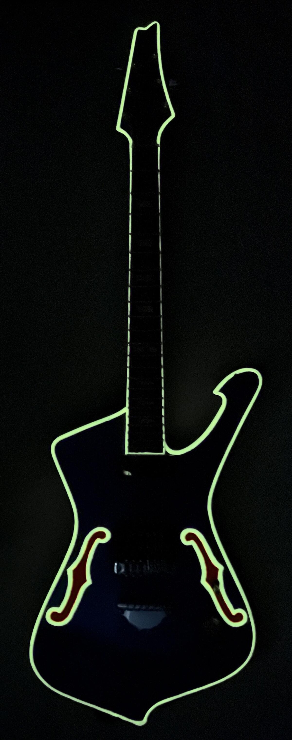 ポール・ギルバート】Ibanez Iceman PGM600 Prototype