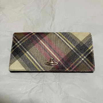 yVivienne Westwood / BBAEGXgEbhz z `FbN