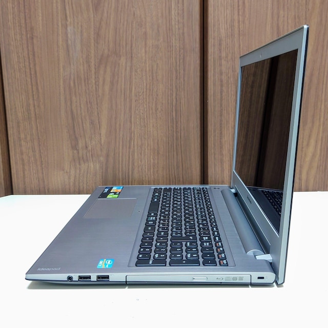 Lenovo Corei7 8GB SSD256GB u[C Windows11 WebJ Office2024  PC{/Ӌ@ 