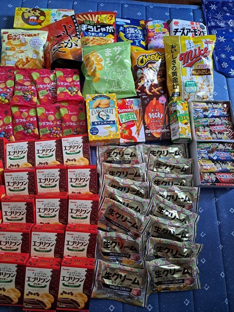 َq(*^^*) 