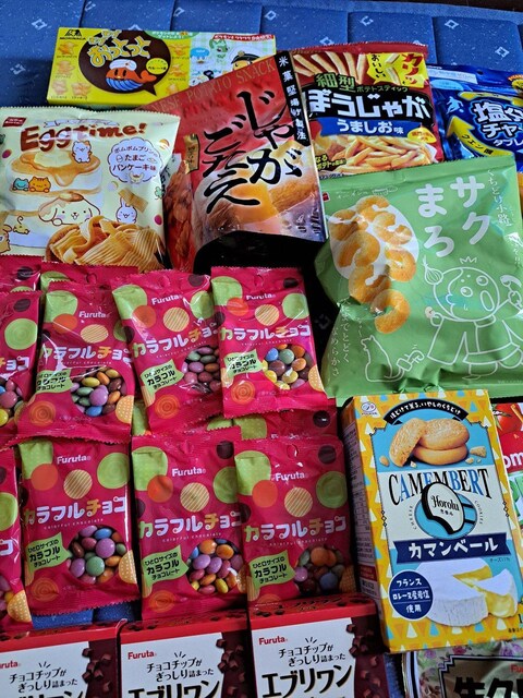 َq(*^^*)