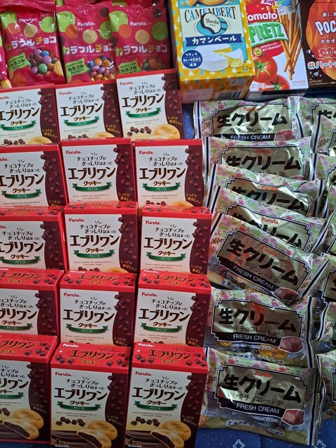 َq(*^^*)
