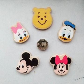 Disney@~bL[}EX }Olbg@ؐ@TރZbg@XP[^[@傫{ɂTOO~ʂƎʂ܂