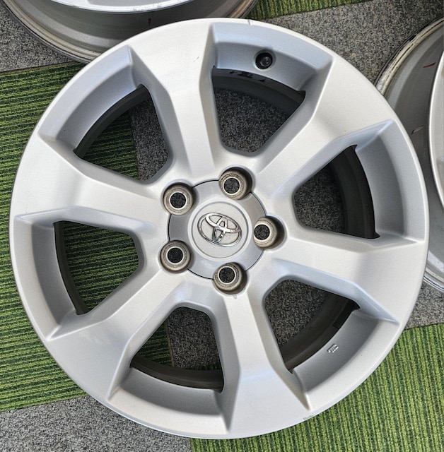 TOYOTA @K[hA~zC[17C`7J +45 PCD114.3 5 zC[̂4{Zcg@K[h C  /oCN