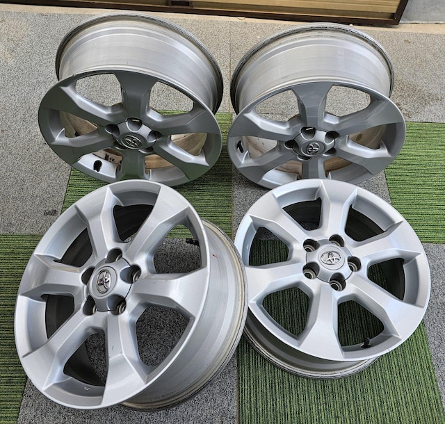 TOYOTA @K[hA~zC[17C`7J +45 PCD114.3 5 zC[̂4{Zcg@K[h C  /oCN
