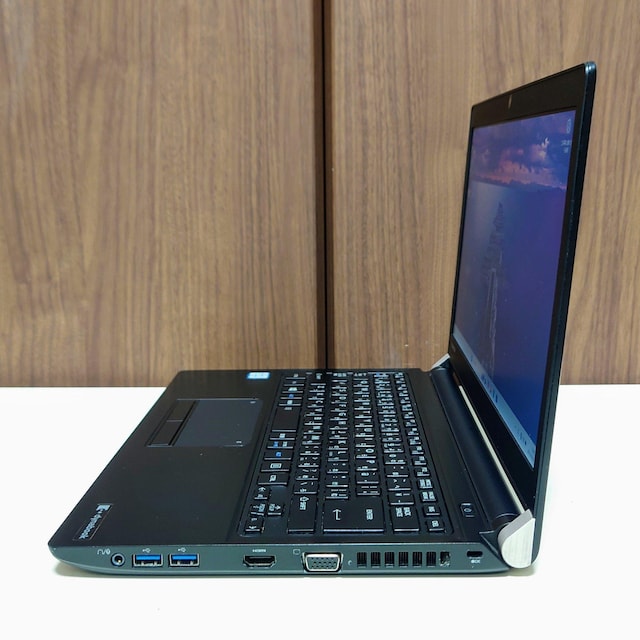 TOSHIBA dynabook Corei5 8GB SSD256GB Windows11 Office2024  PC{/Ӌ@ 