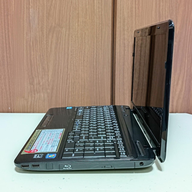 TOSHIBA dynabook Corei7 8GB SSD256GB WebJ u[C Windows11  PC{/Ӌ@ 