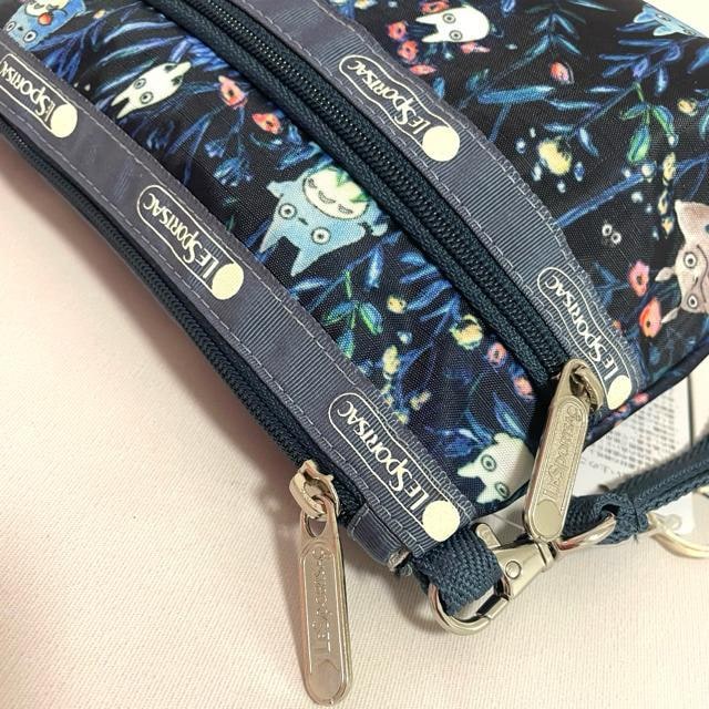 ViLeSportsac X|[gTbN gg {^jJ A  σ|[`  Q[ |[` 7105 